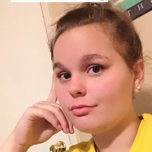 Meet your Posher, Michaela